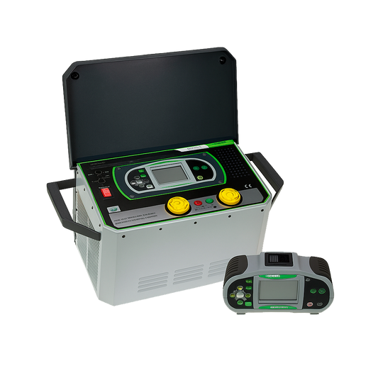 Técnico usando telurómetro para medir resistividad del terreno.